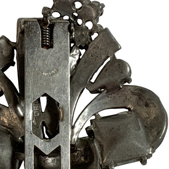 Eisenberg Original Bouquet Rhinestone Dress Clip - Picture 7 of 11